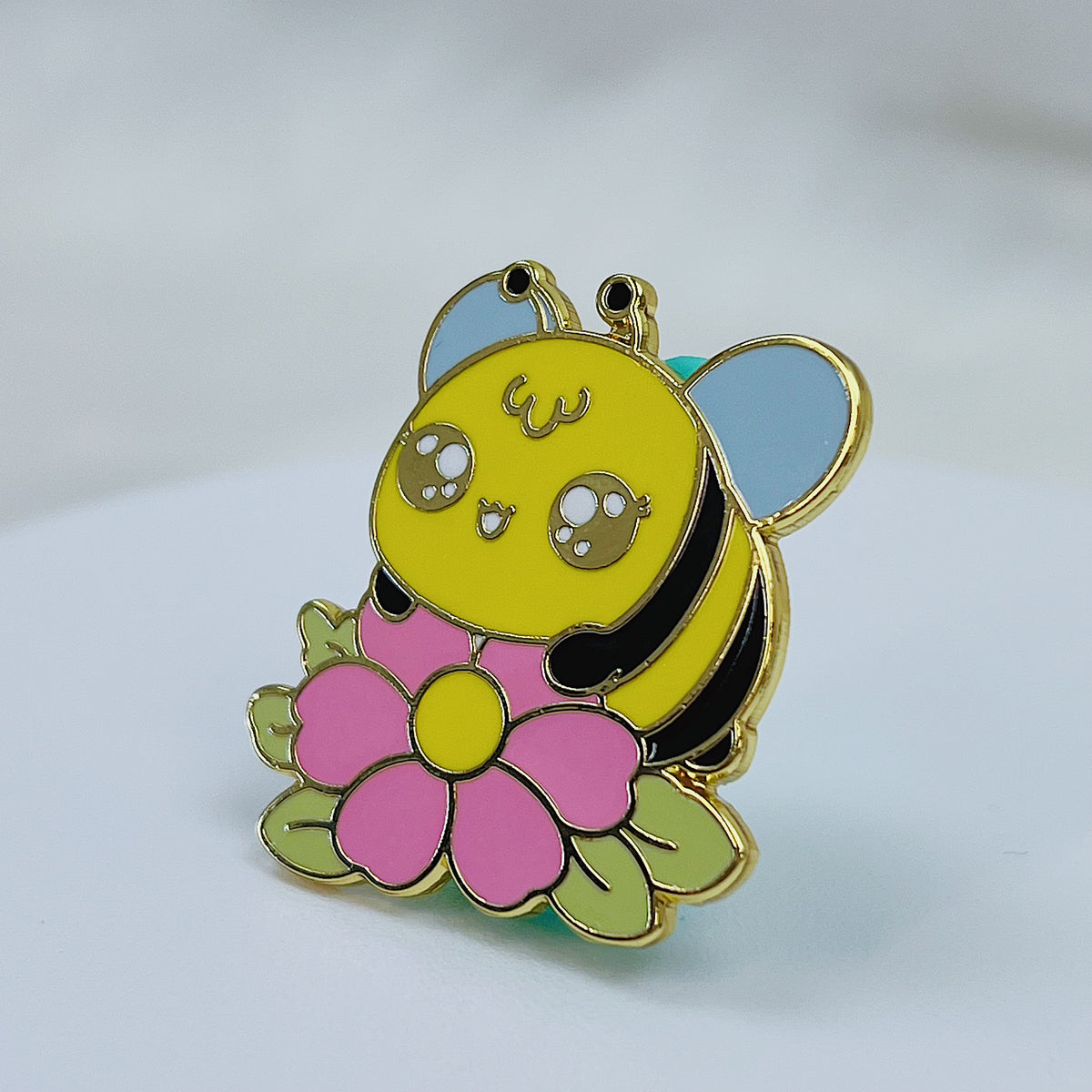 Kawaii Bumble Bee Enamel Pin | Gold Plated