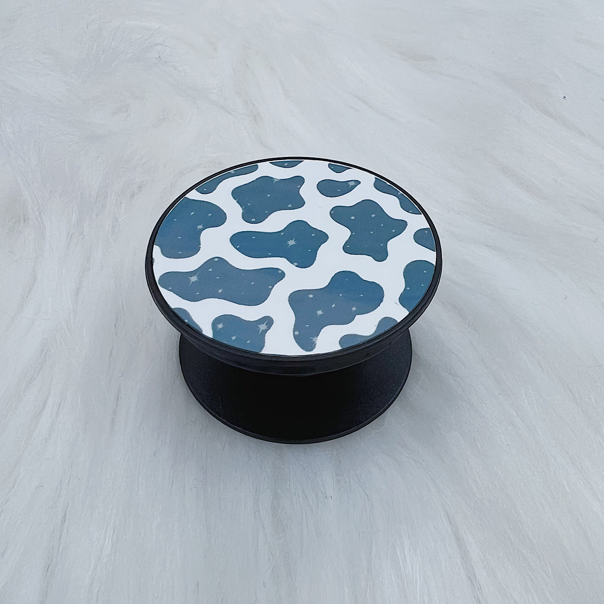 Enchufe pop con estampado de vaca | Soporte para teléfono