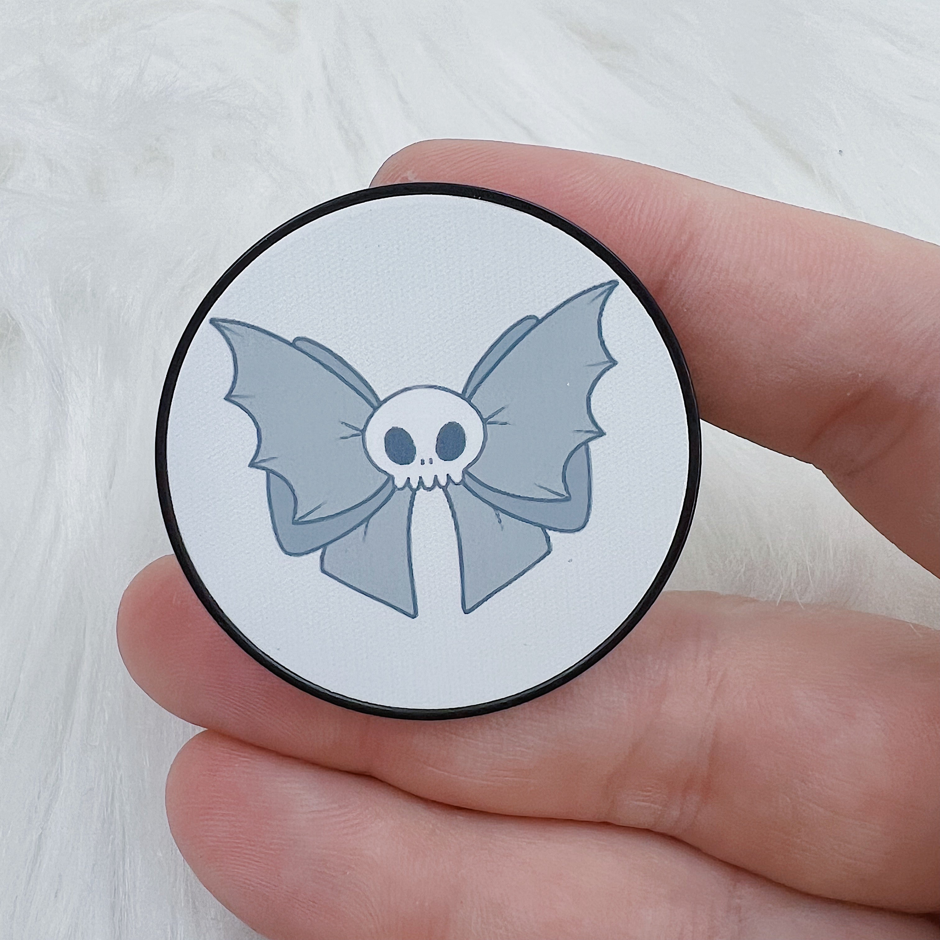 Skele Bat Bow Pop Socket | Phone Holder – TheHoneyBShop