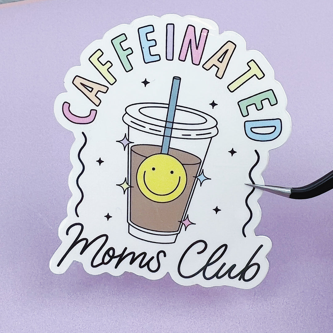 Club de mamás con cafeína pegatina de vinilo troquelada