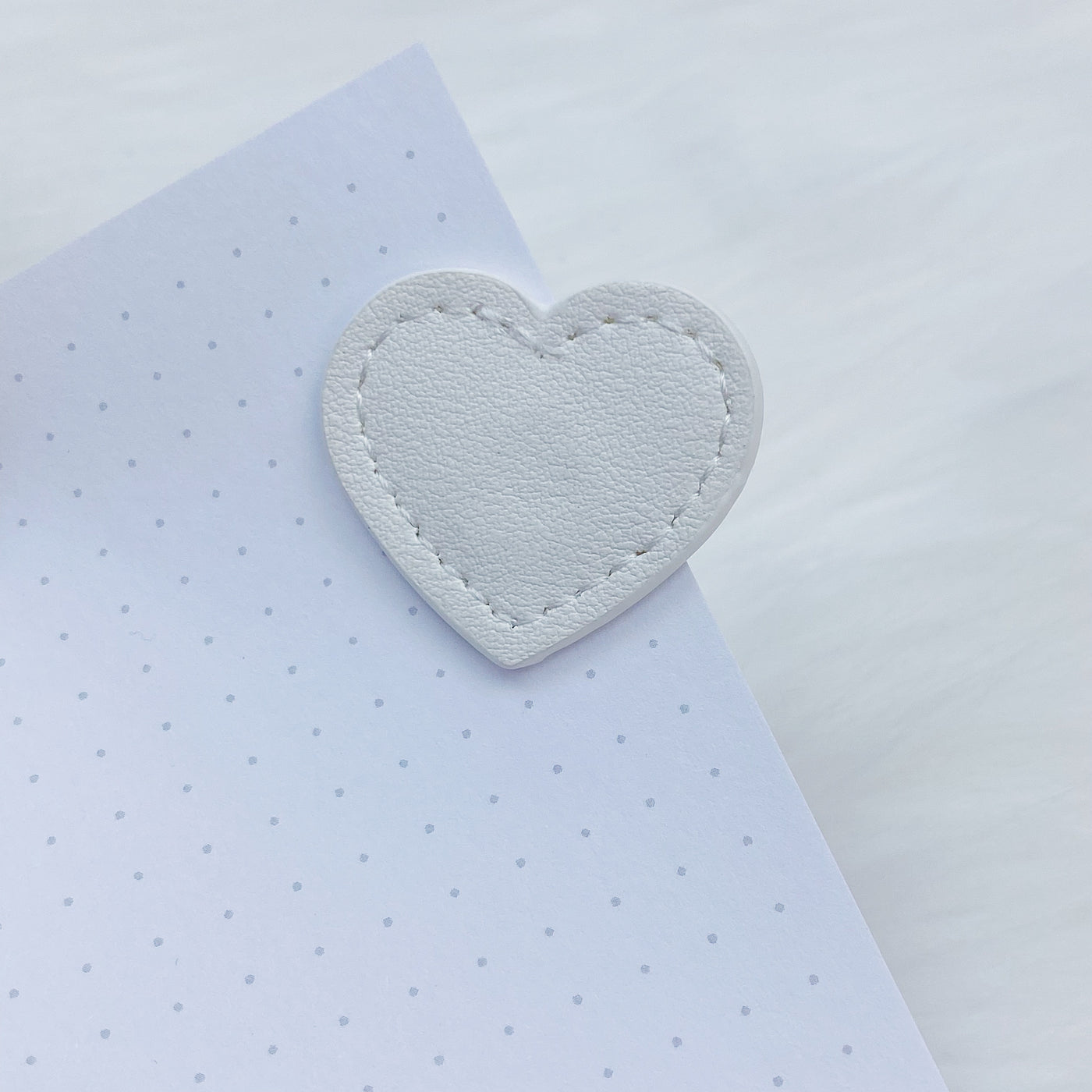 White Heart Magnet Bookmark | Includes 2 Hearts (Front+Back)