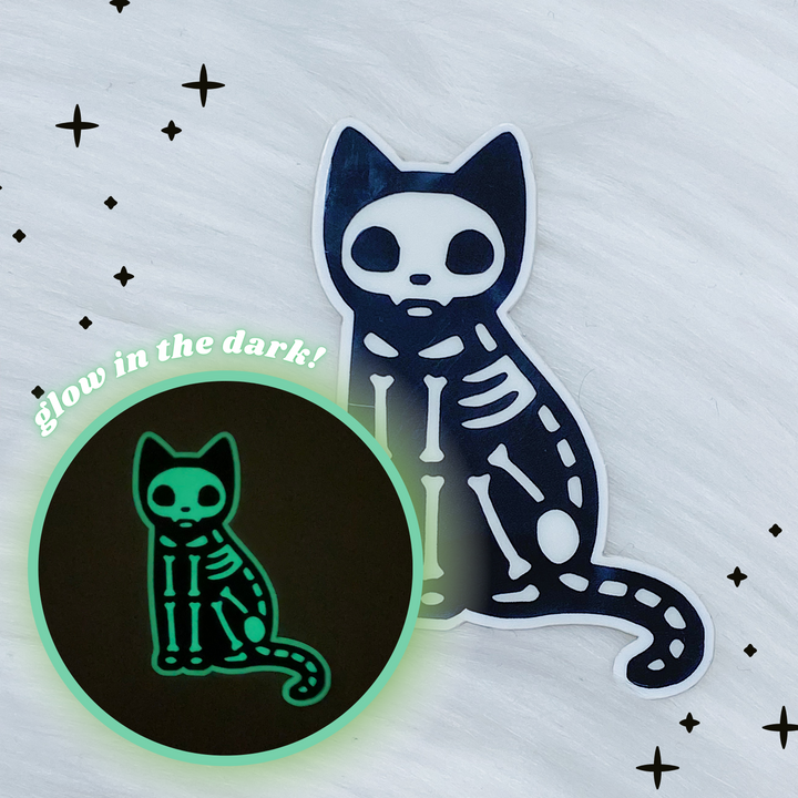 GLOW en la pegatina de vinilo DARK Skele Kitty troquelada